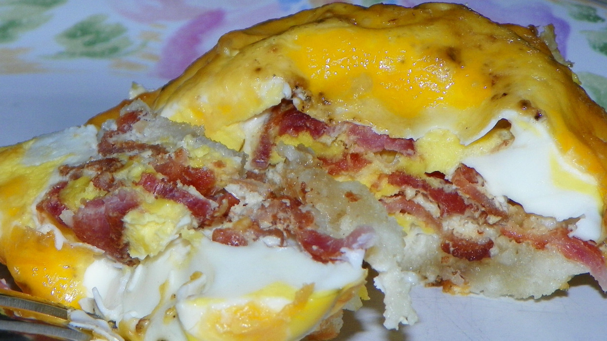Crisp-Topped Baked Egg Muffins with Chives