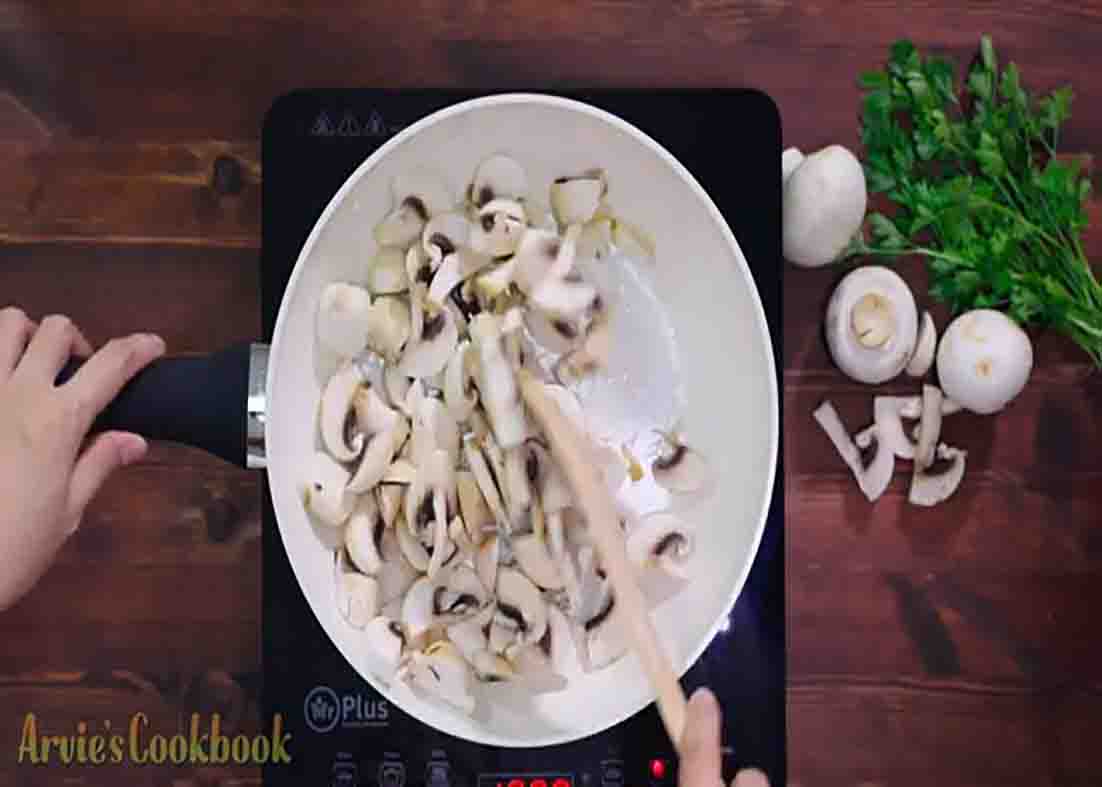 Vegetable and Mushroom Omelet