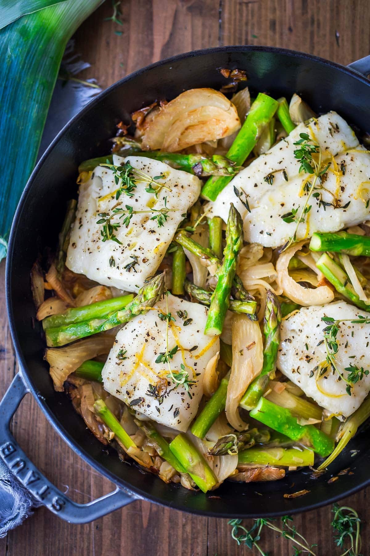 One-Pot Lemon-Dill Cod with Asparagus