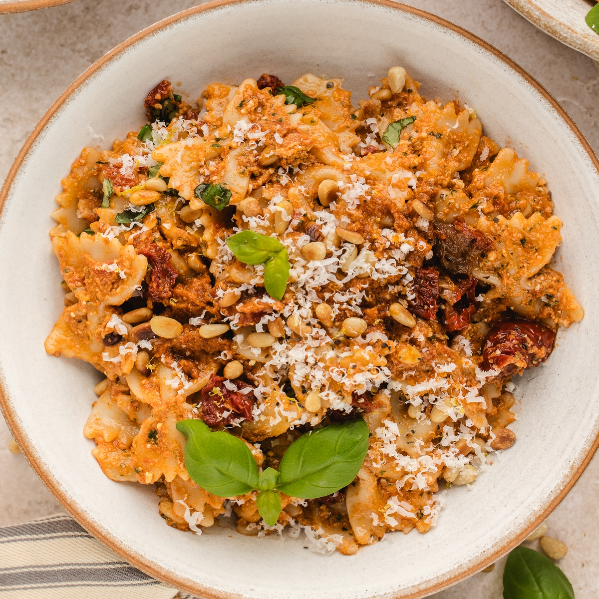 Pasta with Sun-Dried Tomato and Fresh Basil Pesto
