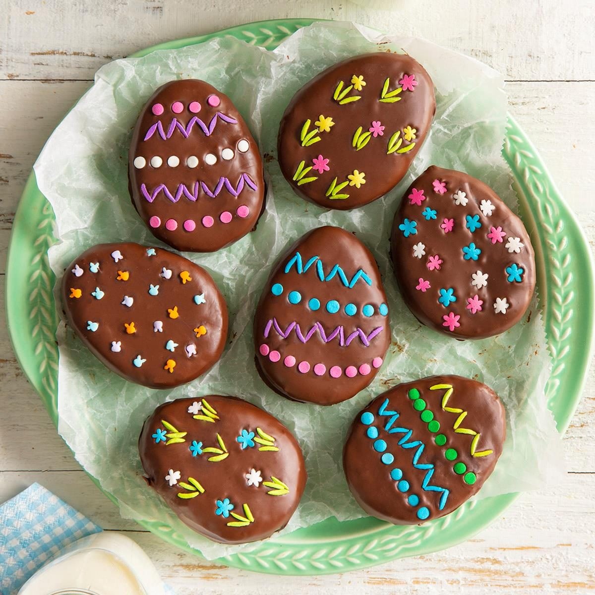 Chocolate-Dipped Easter Egg Cups