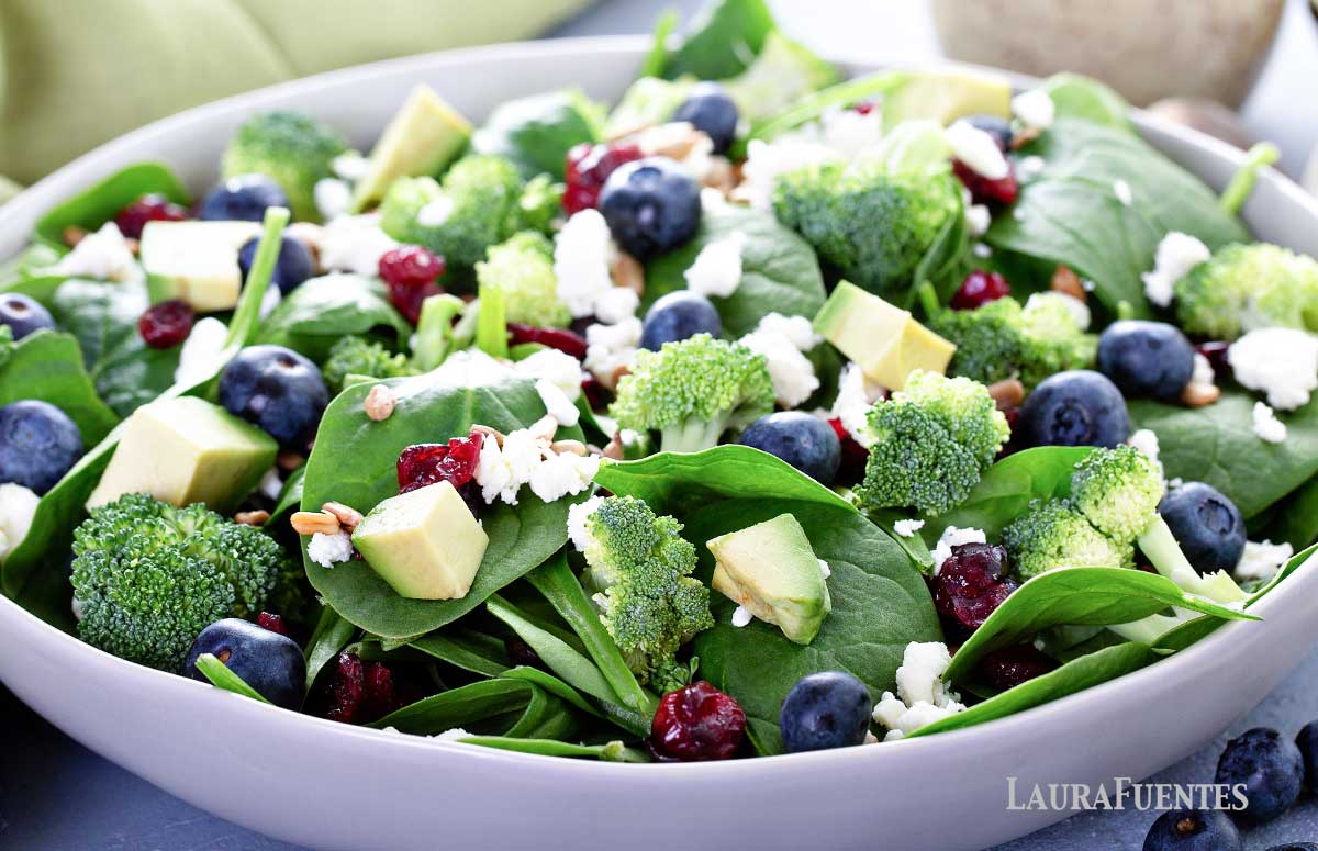 Half-Blueberry and Spinach Salad