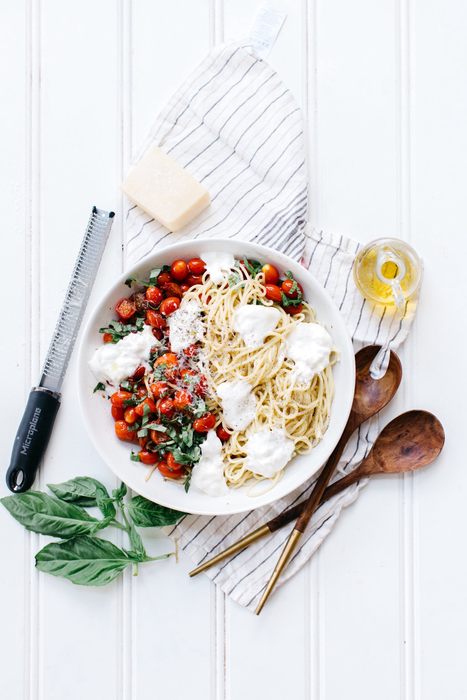 Spaghetti with Slow-Simmered Tomato Basil Sauce and Burrata