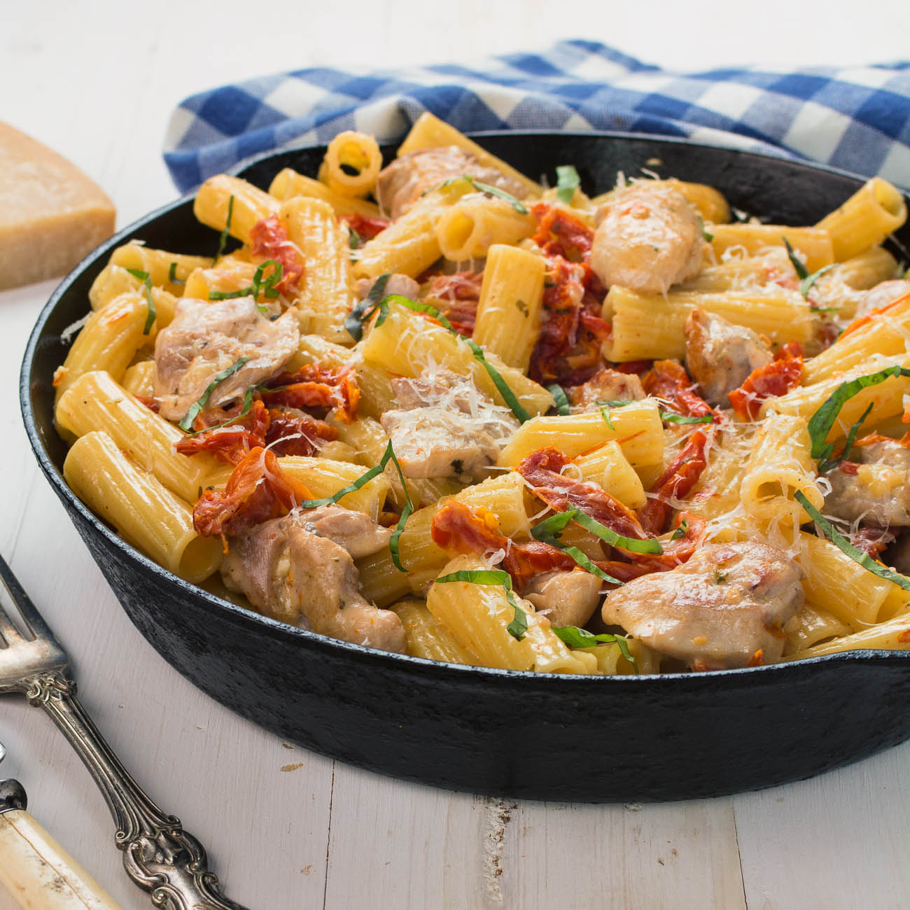 Penne with Sun-Dried Tomato and Basil Cream Sauce