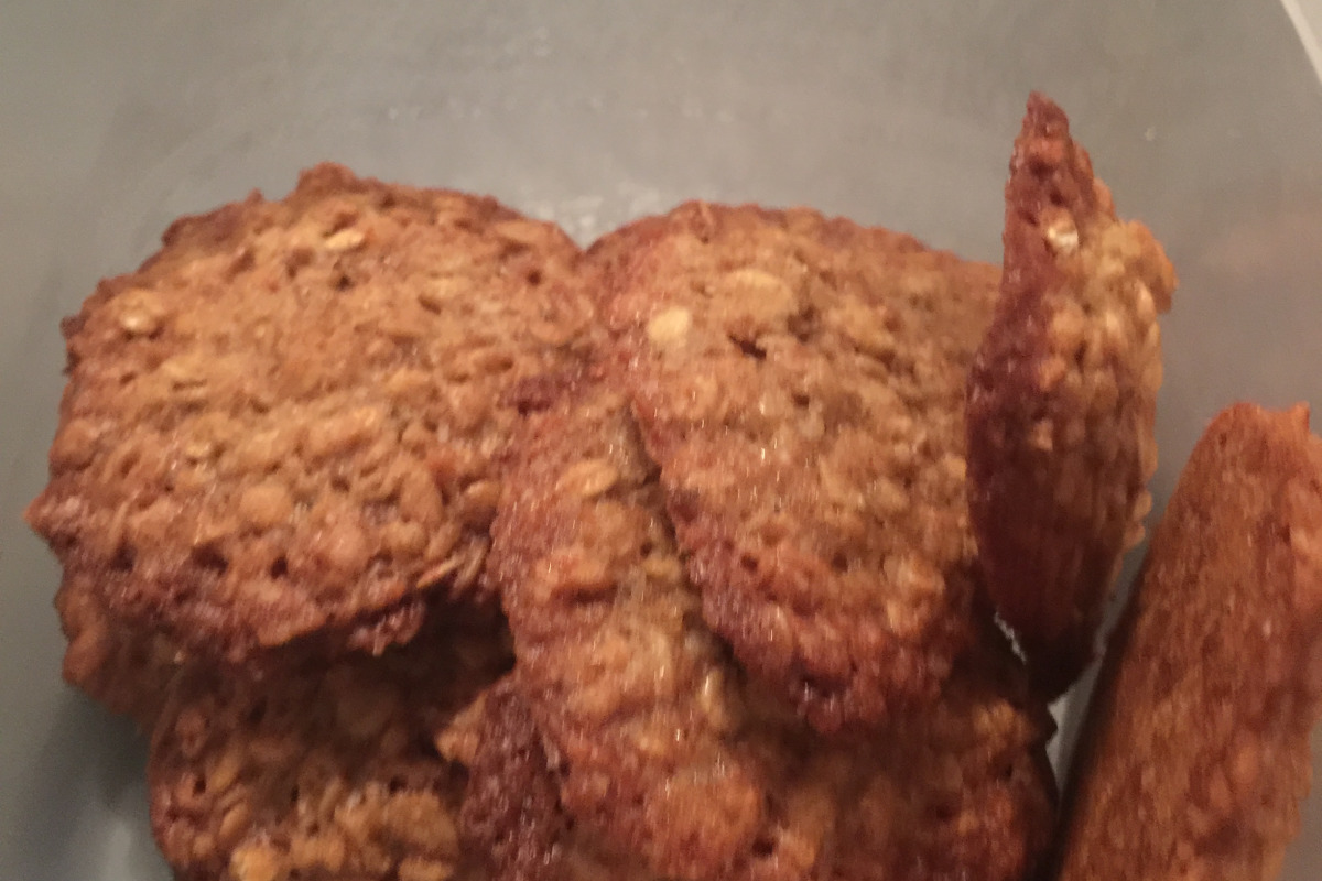 Maple-Banana Oatmeal Cookies