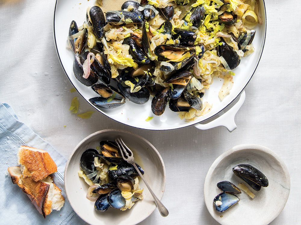 Brugse Zot Beer-Braised Mussels with Leeks