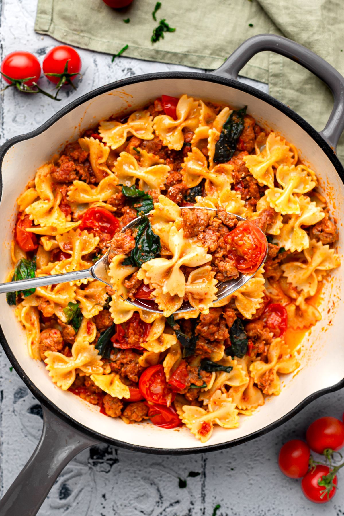One-Pot Tomato Sausage and Pasta