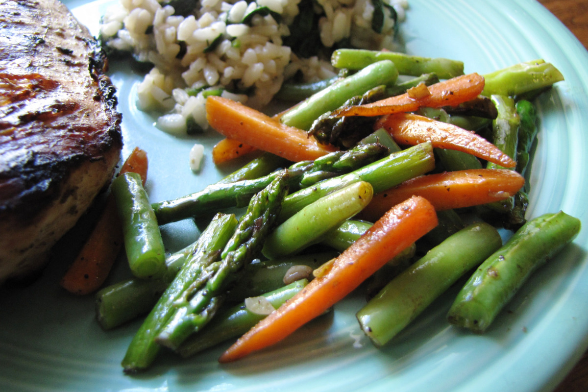 Lemon-Scented Green Bean Stir-Fry with Asparagus