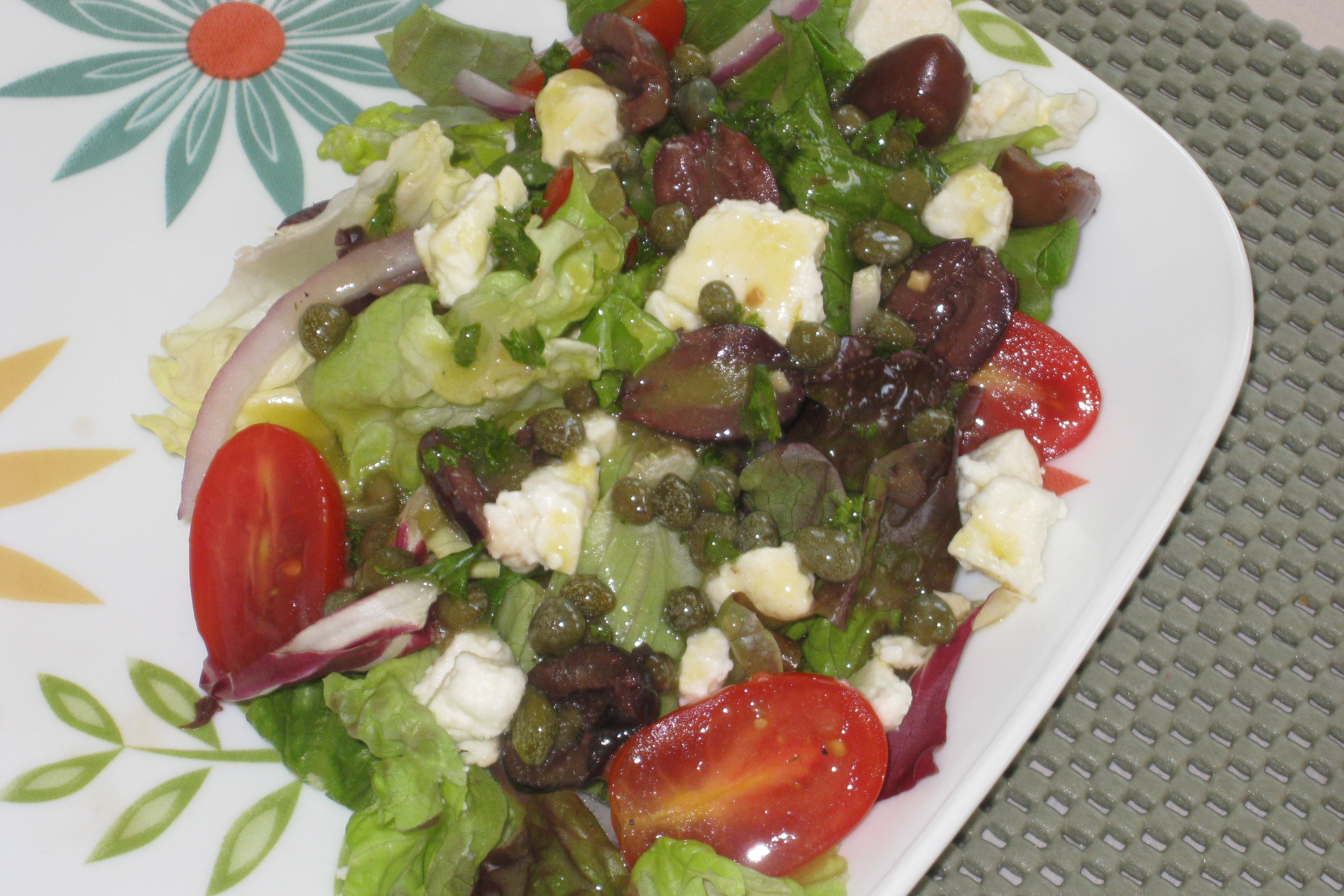 Tossed Mediterranean Vegetable Salad with Lemon Vinaigrette
