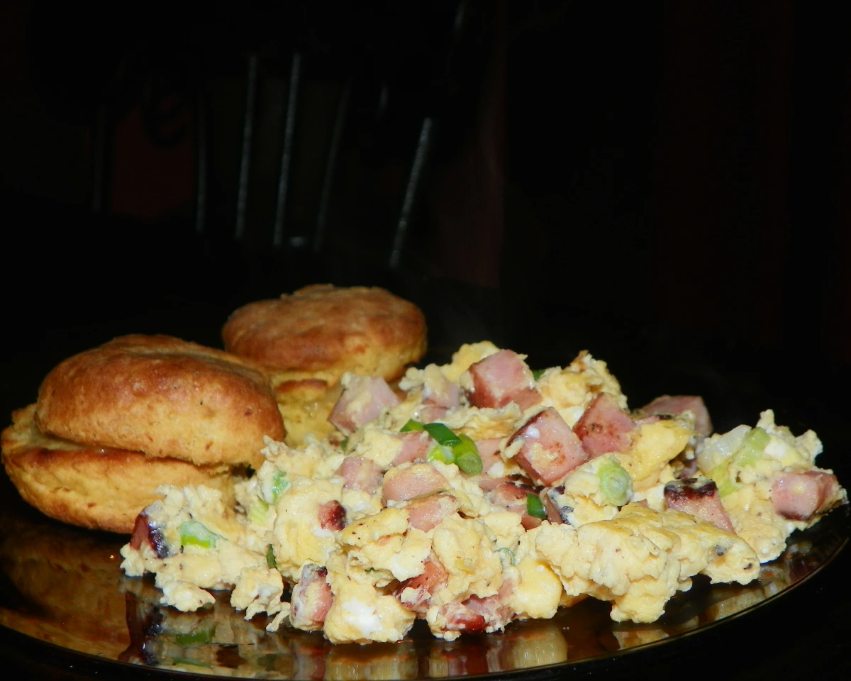 Sausage and Pepper Scrambled Eggs