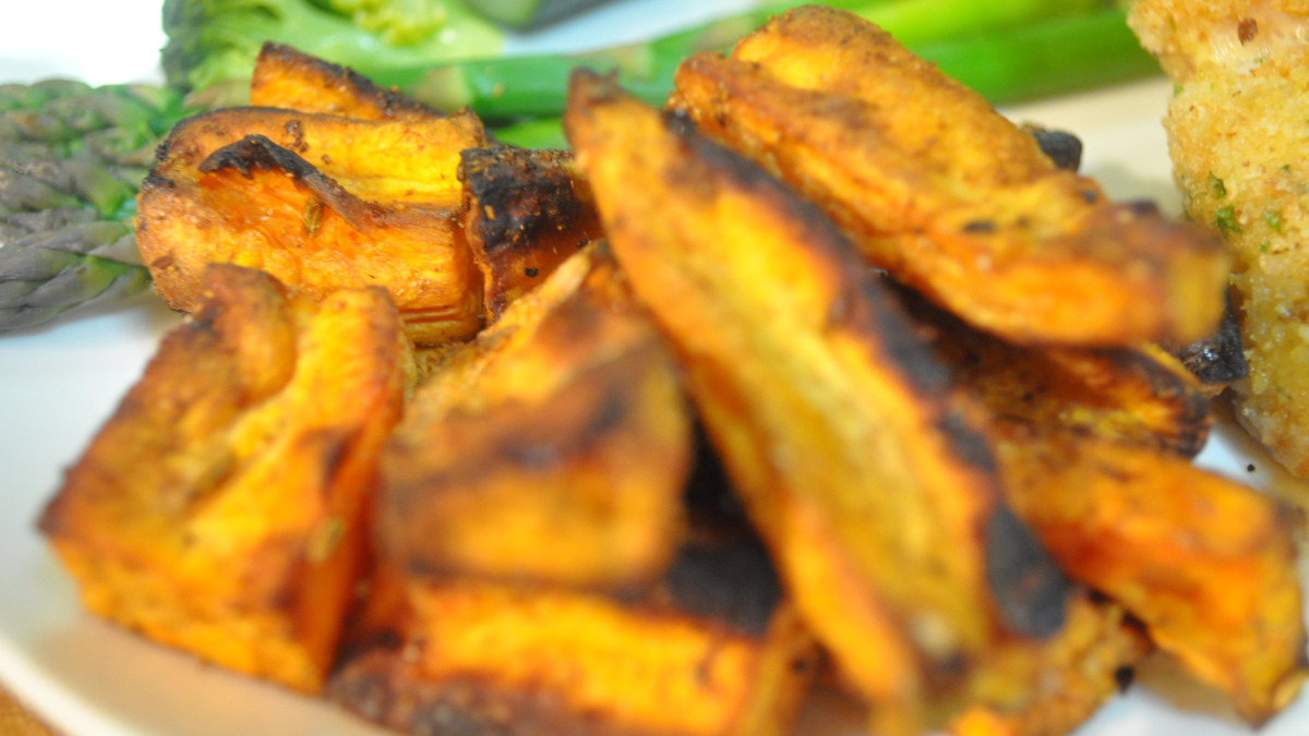 Cinnamon-Spiced Sweet Potato Fries