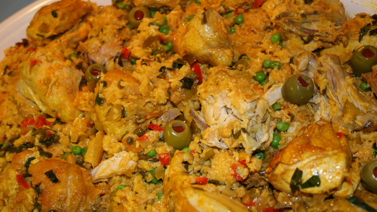 Saffron-Infused Arroz con Pollo with Olives