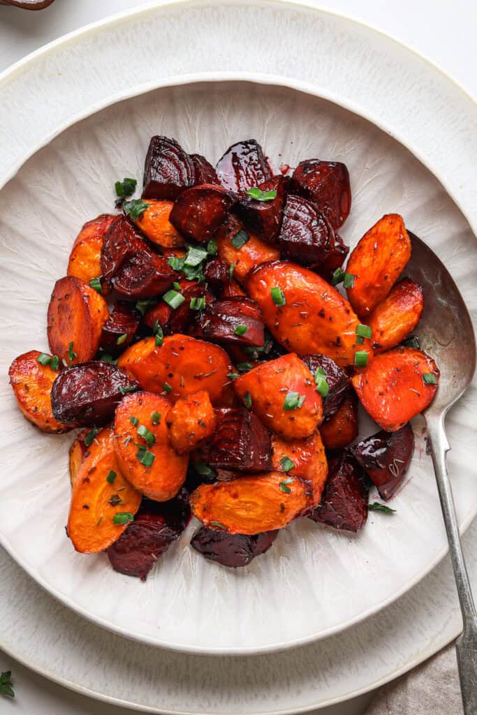 Herbed Roasted Beet and Carrot Medley