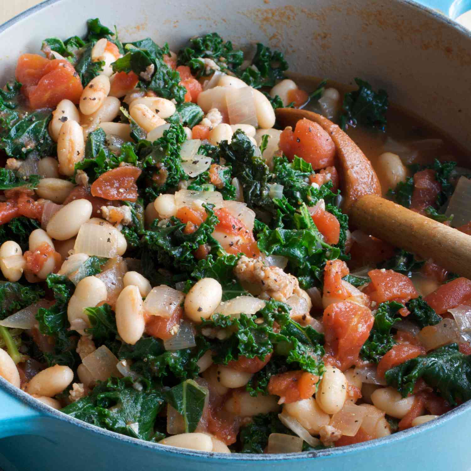 Slow-Cooked White Bean and Kale Stew