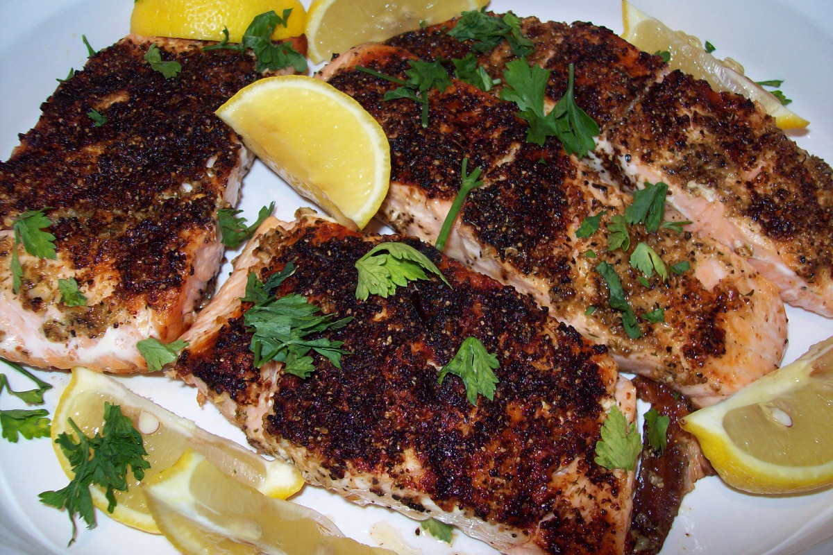 Sun-Kissed Grilled Salmon with Lemon