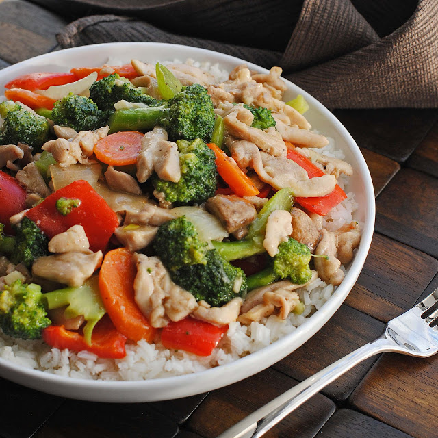Stir-Fried Chicken and Vegetables with Ginger and Garlic
