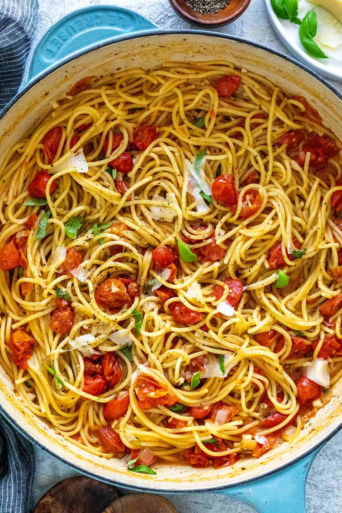 One-Pot Spaghetti with Tomato Basil Sauce