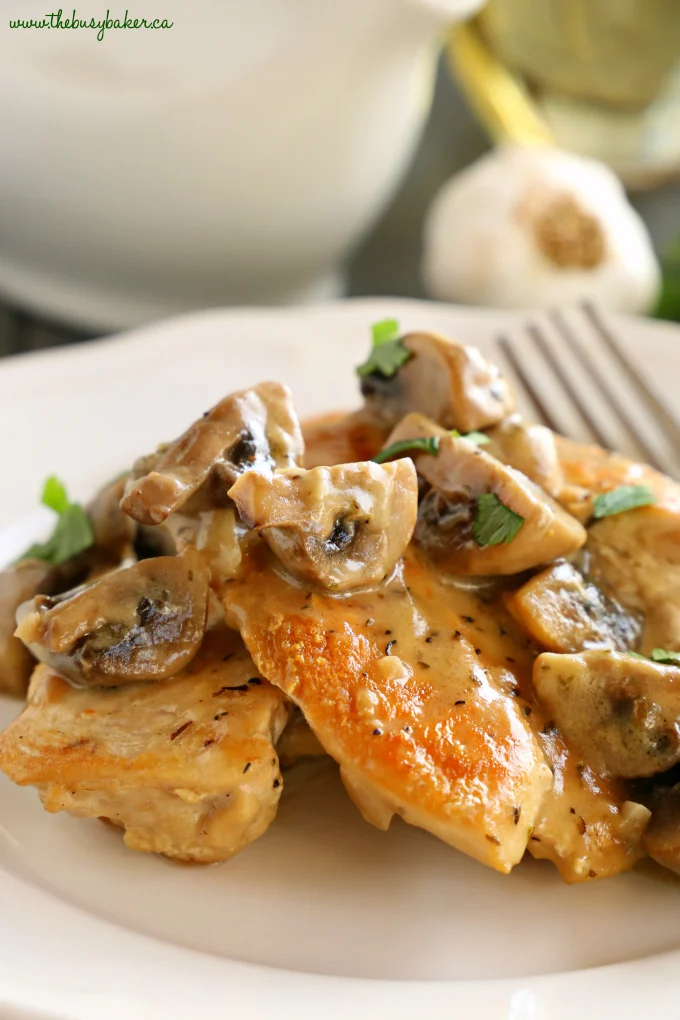 Pan-Seared Chicken with White Wine and Mushrooms