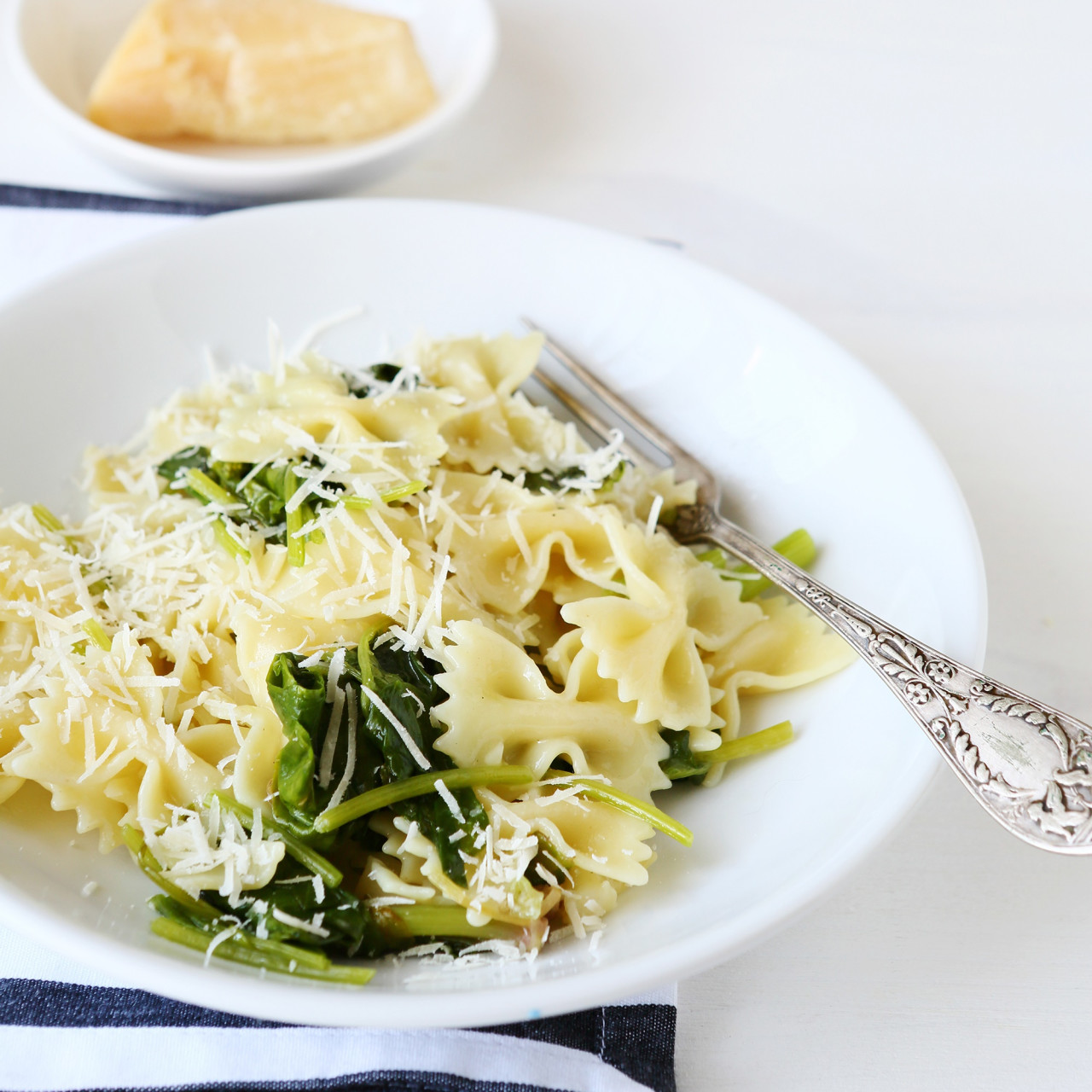 Spinach & Garlic Cream Pasta