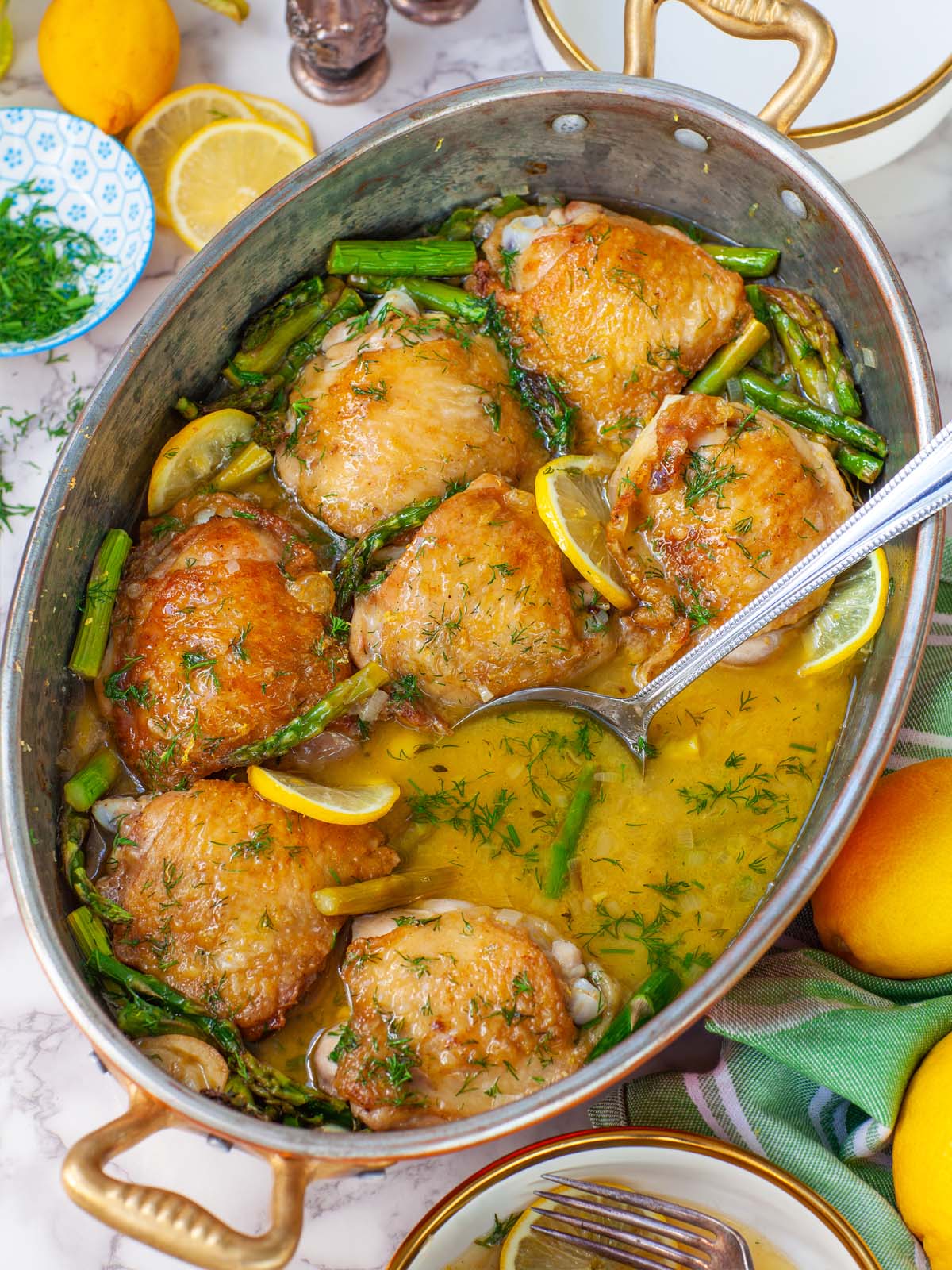 One-Pot Dill and Lemon Chicken with Asparagus