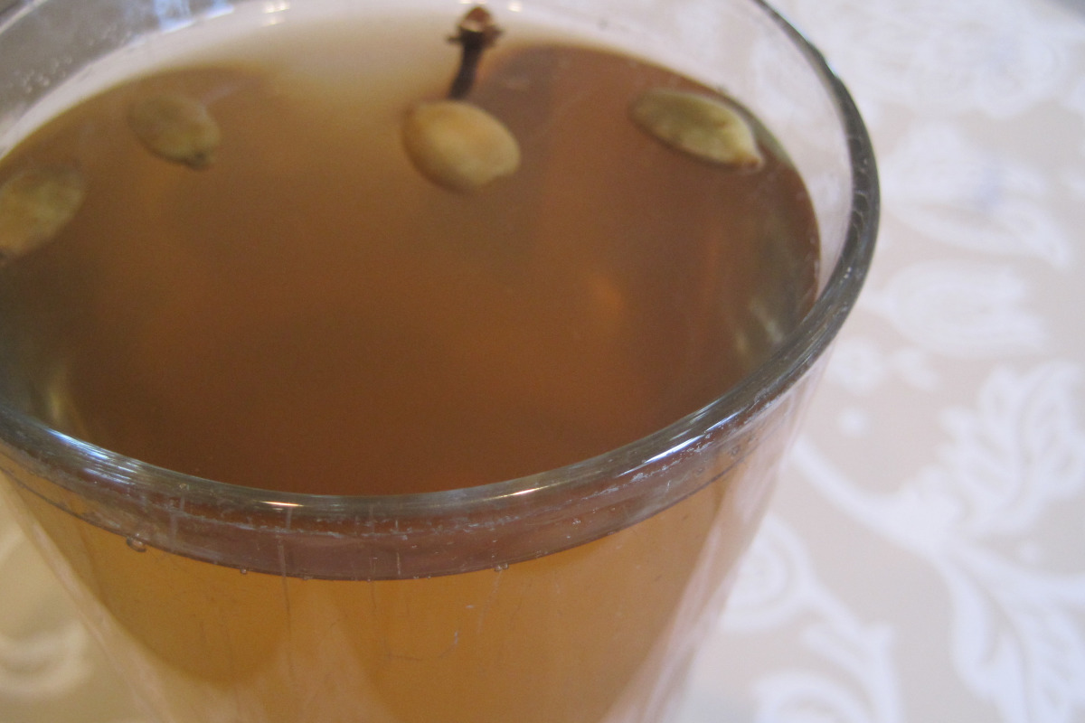 Cardamom Pink Tea