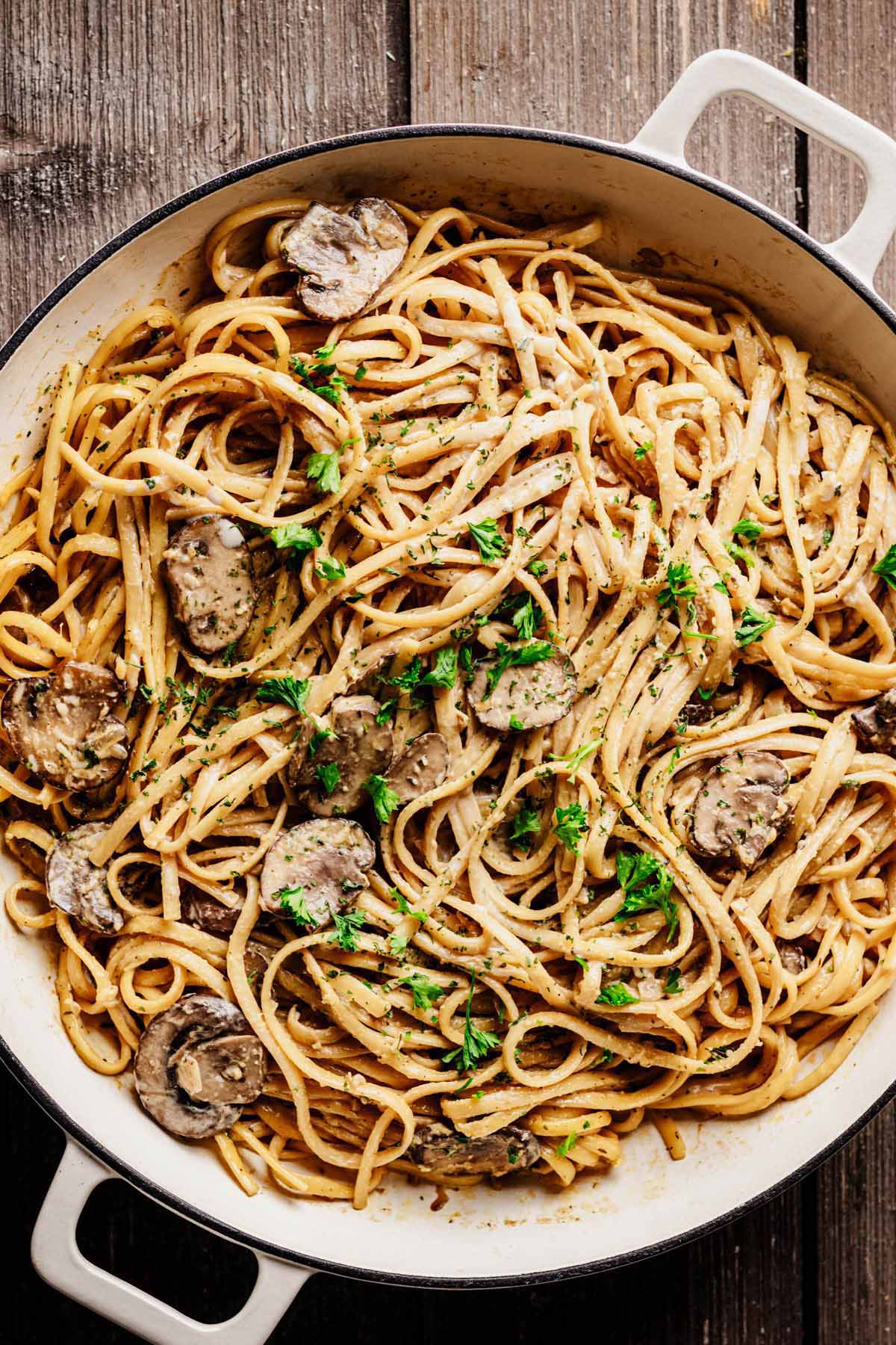 One-Pot Mushroom Pasta with White Wine and Parsley