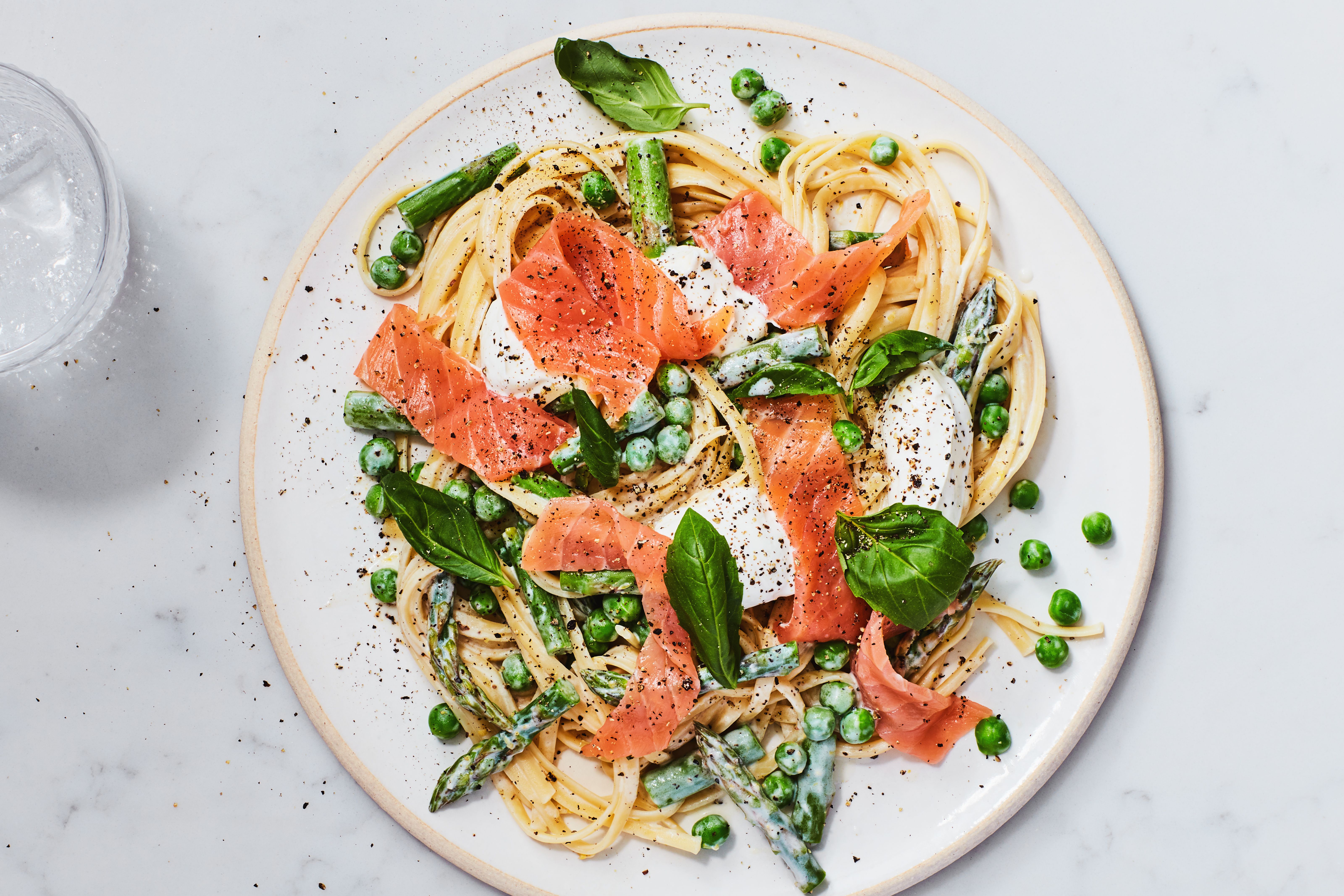 One-Pan Smoked Salmon and Asparagus Pasta