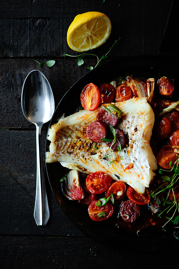 Garlic-Parsley Baked Cod with Cherry Tomatoes