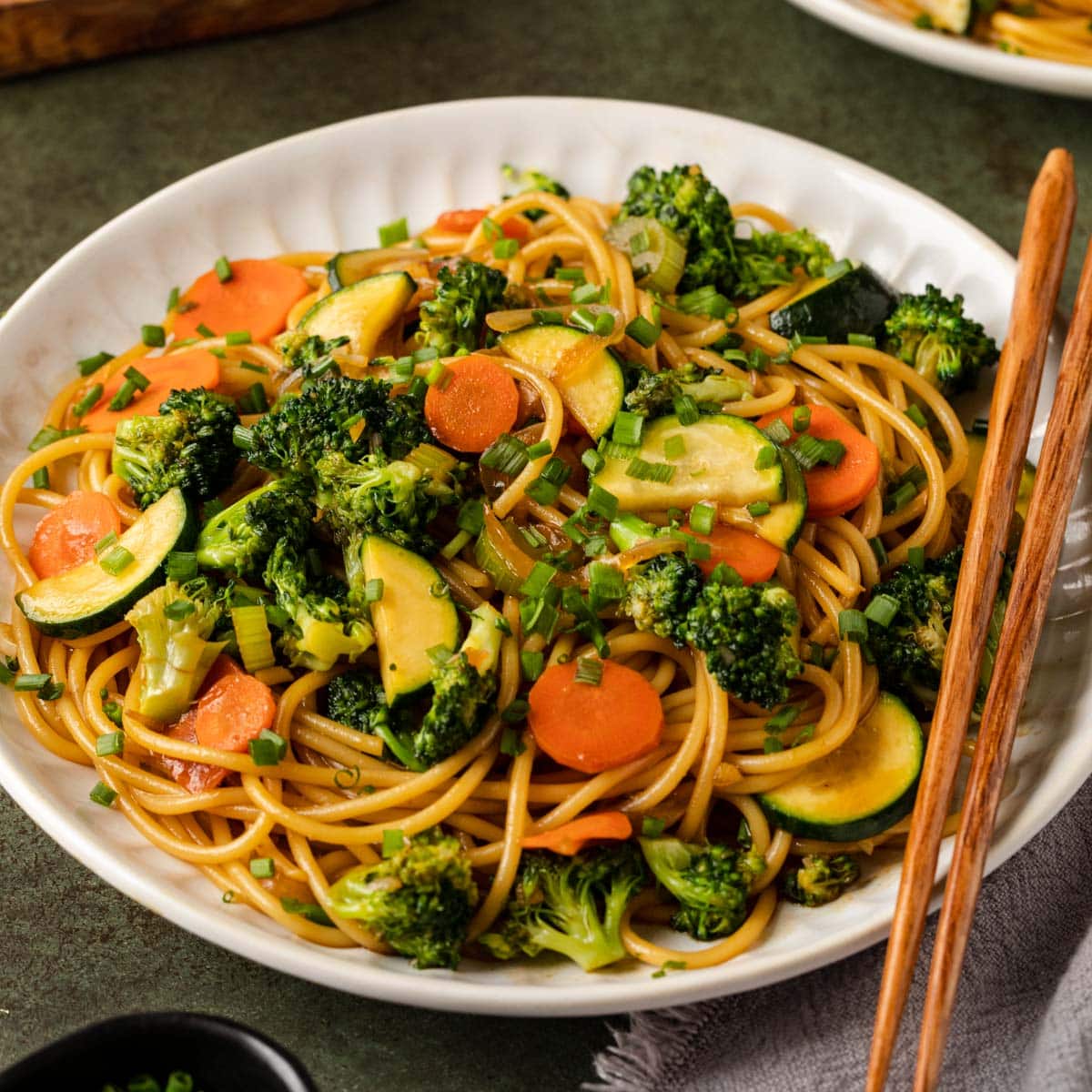 Stir-Fried Garlic and Broccoli Noodles