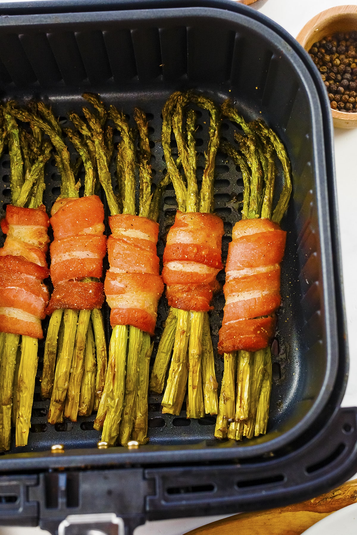 Air Fryer Bacon-Wrapped Asparagus with Garlic