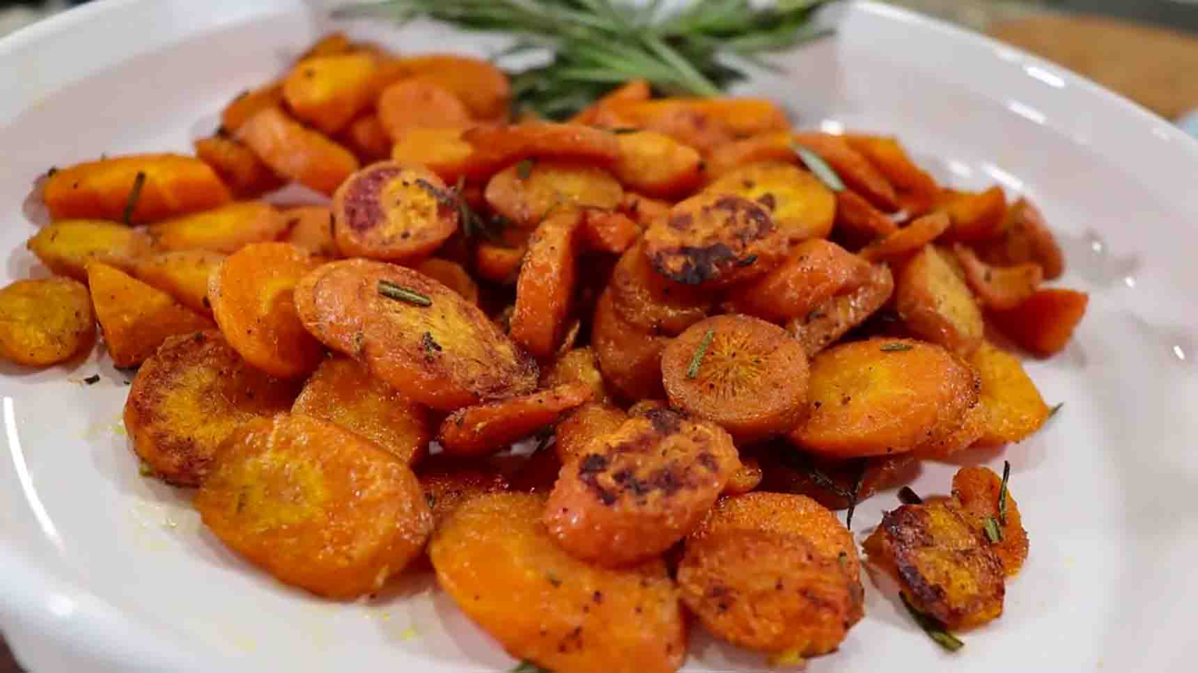 Lemon-Rosemary Roasted Carrots with Almonds