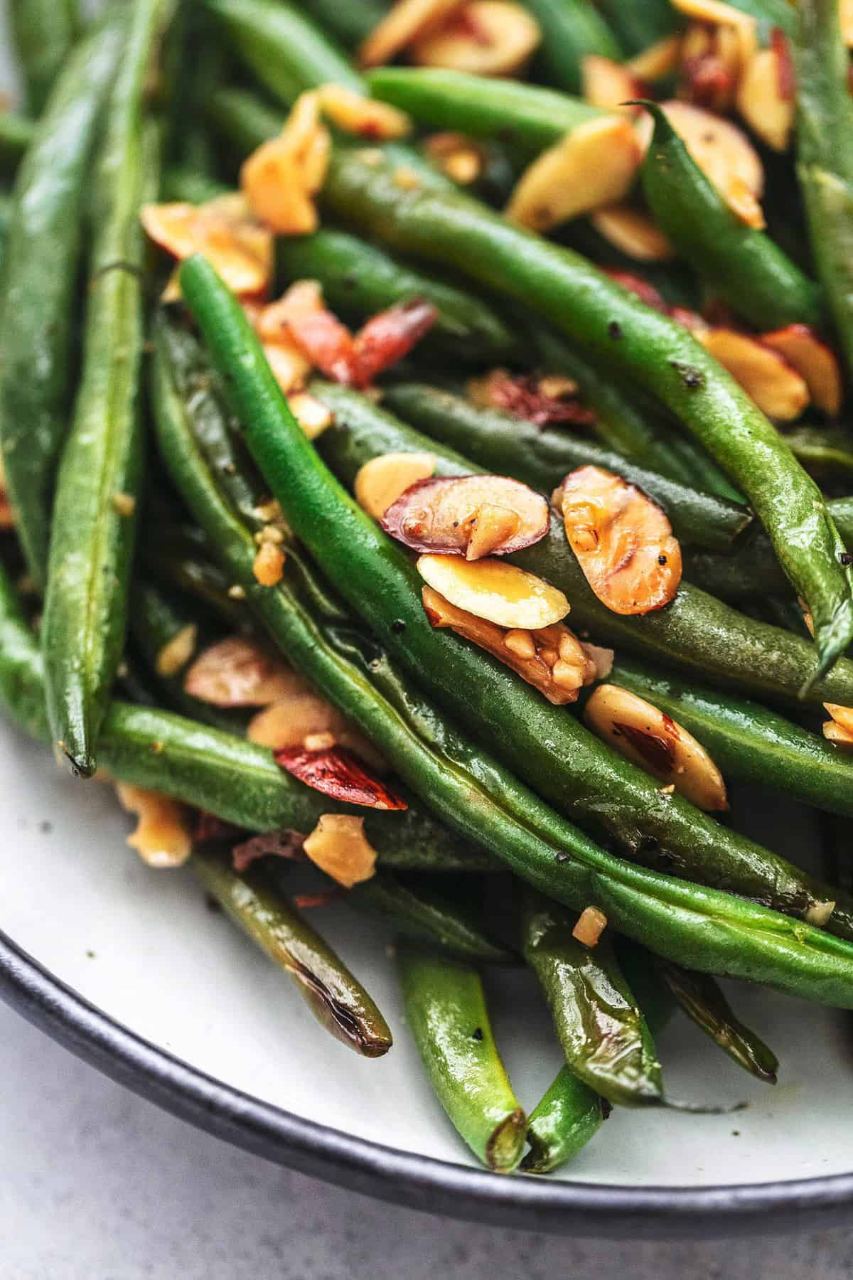 Sautéed Green Beans with Almonds and Garlic