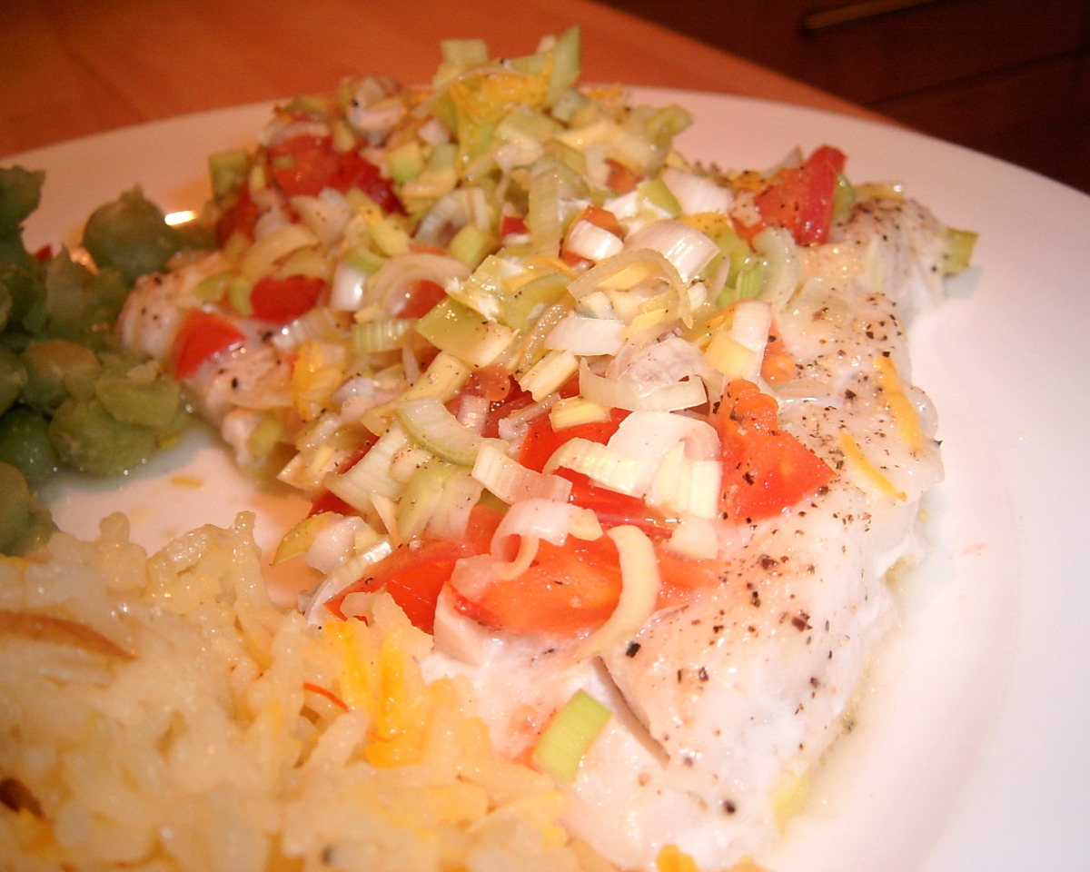 Saffron-Scented Cod with Cherry Tomatoes