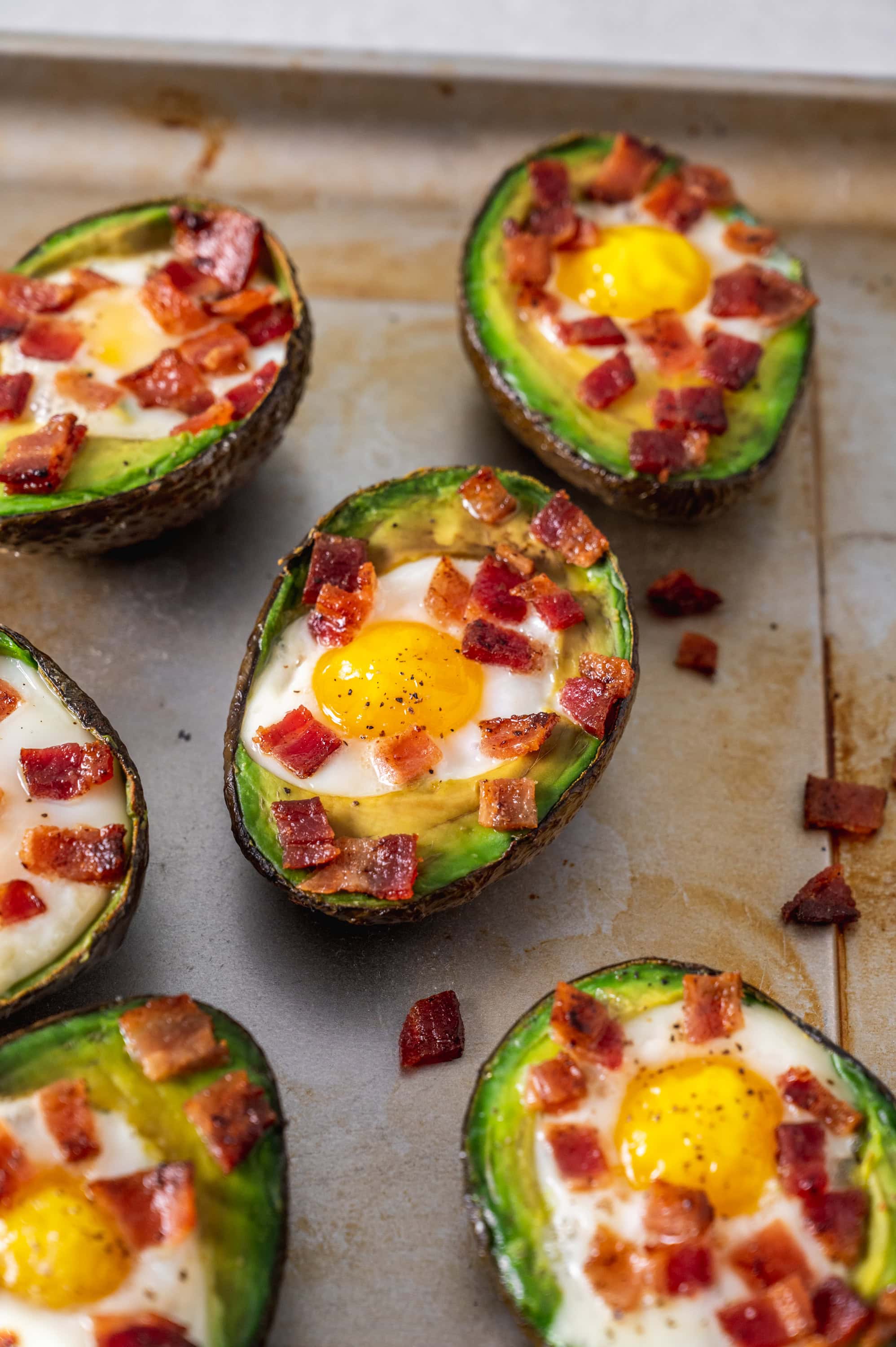 Baked Avocado and Egg Bites with Bacon