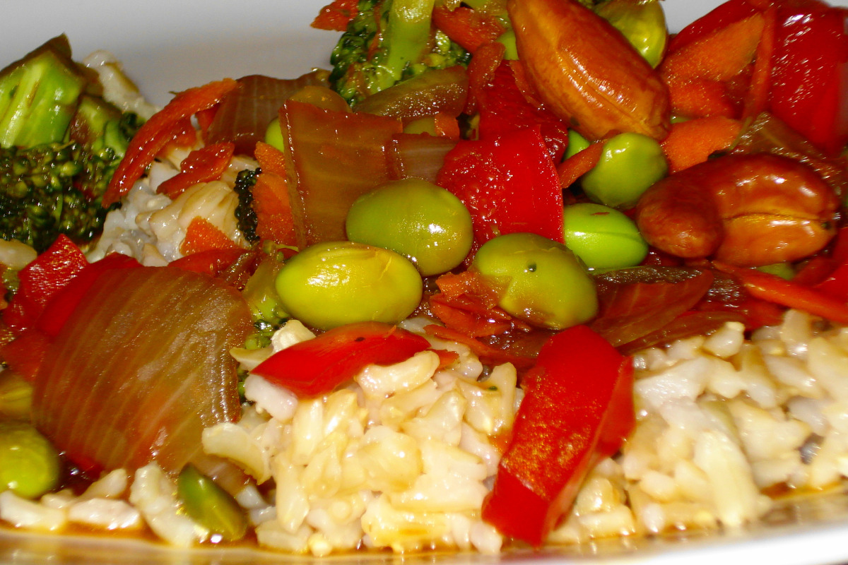 Rainbow Vegetable Stir-Fry with Cashews