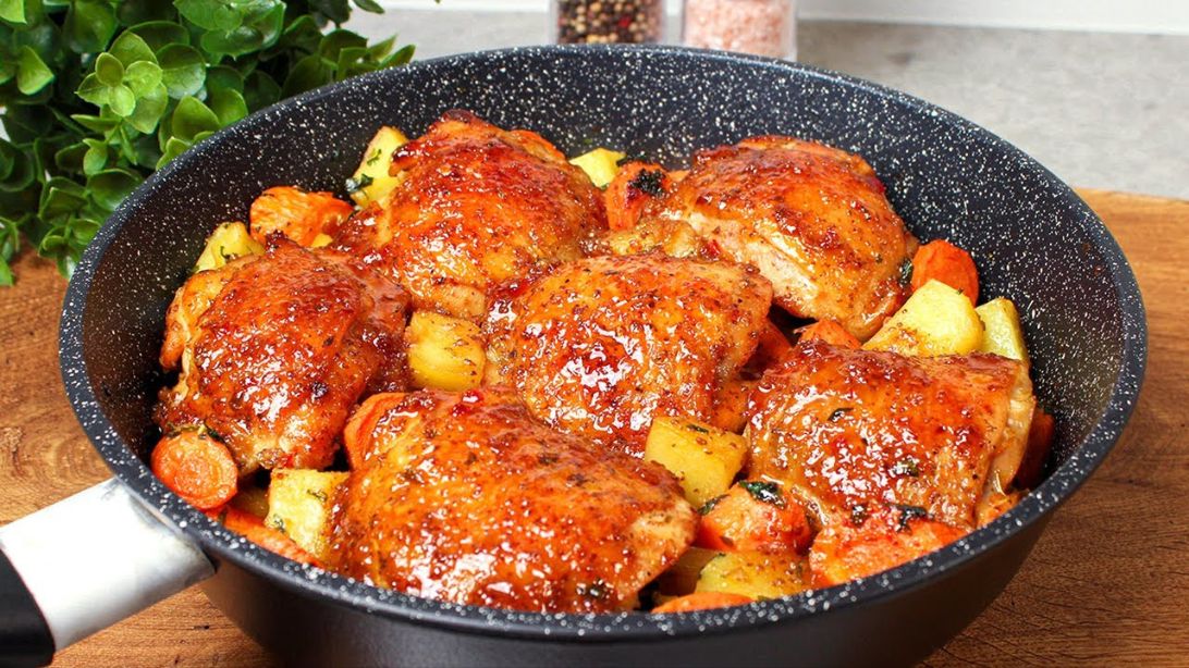 Slow-Cooked Rosemary Chicken with Potatoes and Carrots