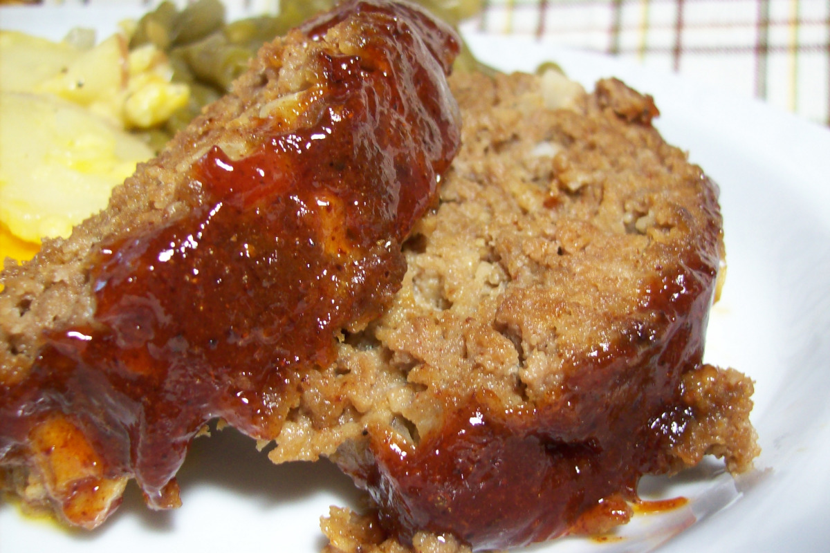 Baked Beef Meatloaf with Tomato