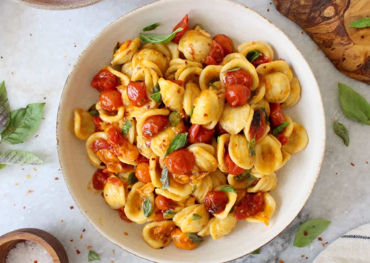 Oven-Roasted Cherry Tomato and Herb Pasta