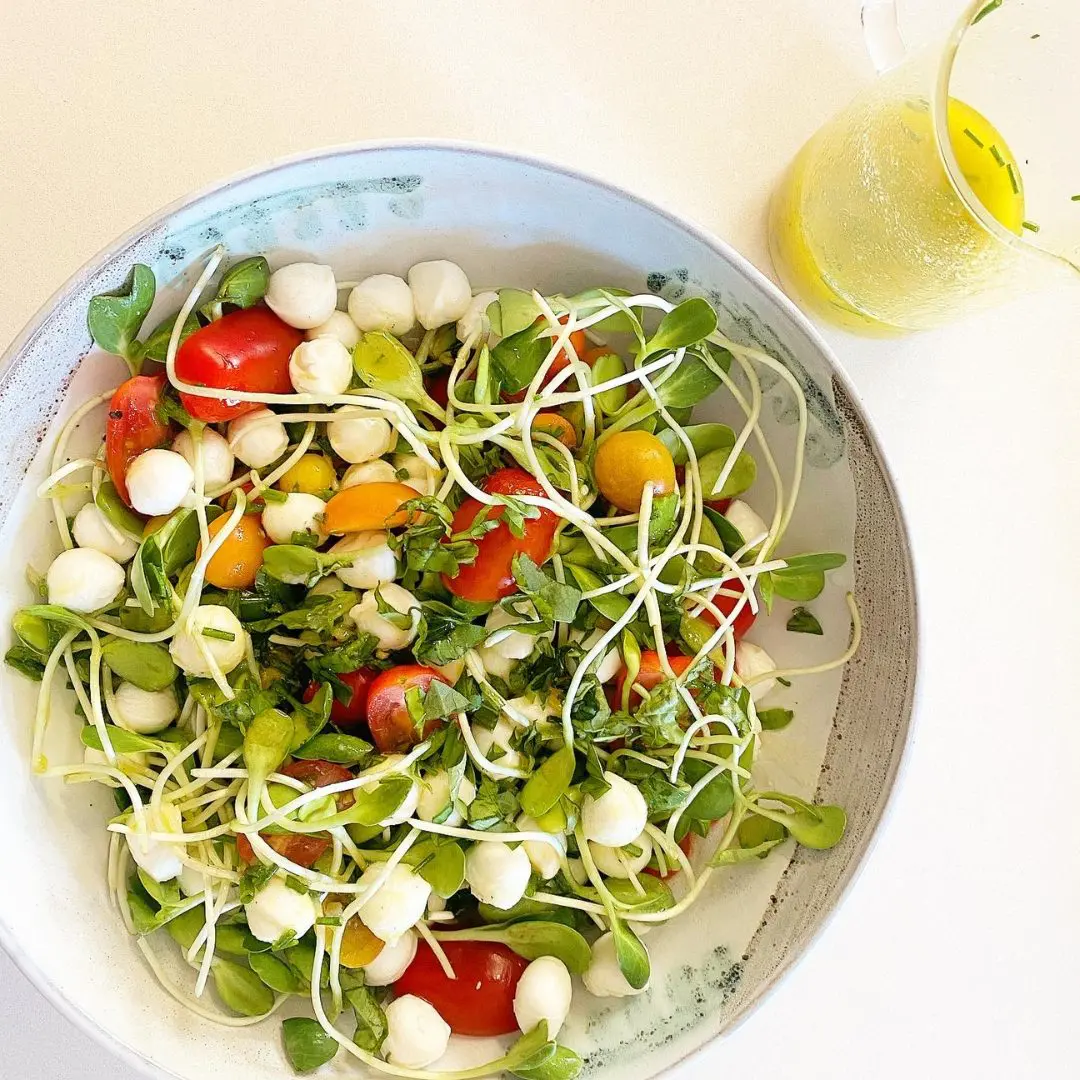 Sunflower Seed and Beetroot Salad with Lemon Vinaigrette