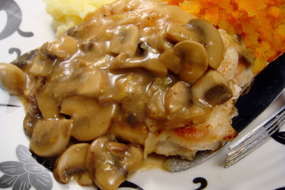 One-Pan Lemon Thyme Chicken with Mushrooms