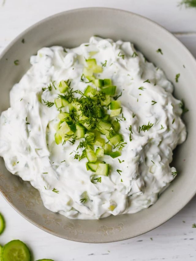 Summer Picnic Vegetable Platter with Dill Yogurt Dip