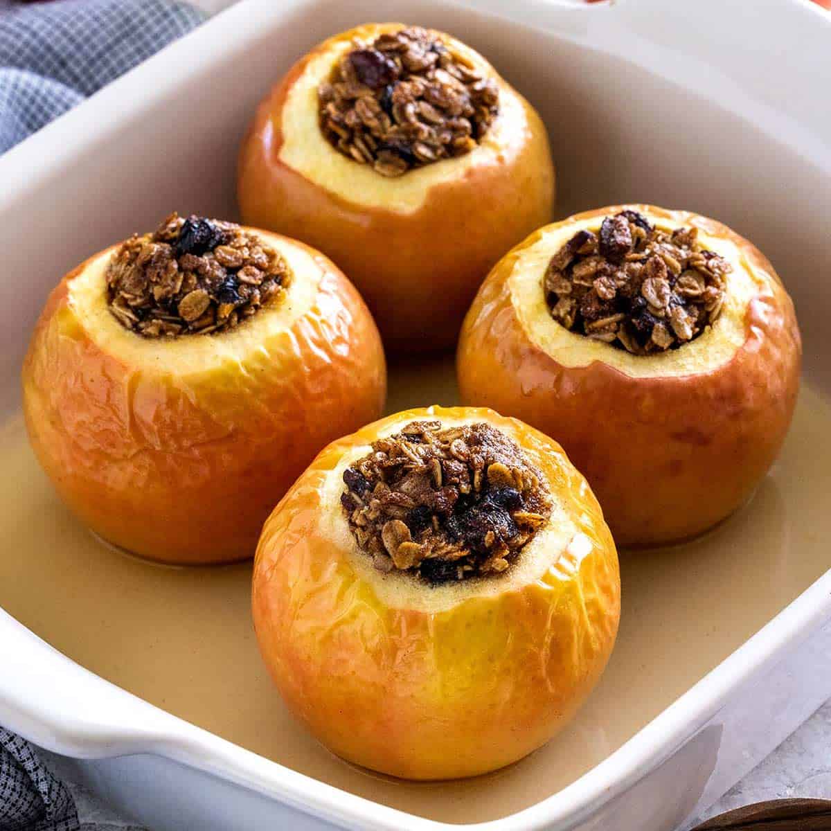 Baked Honey-Glazed Apples with Oats