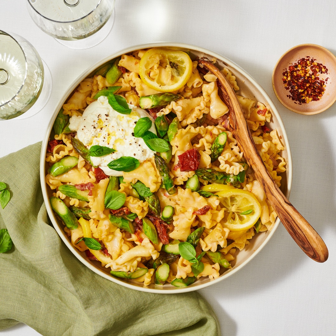 Lemon-White Wine Pasta with Asparagus