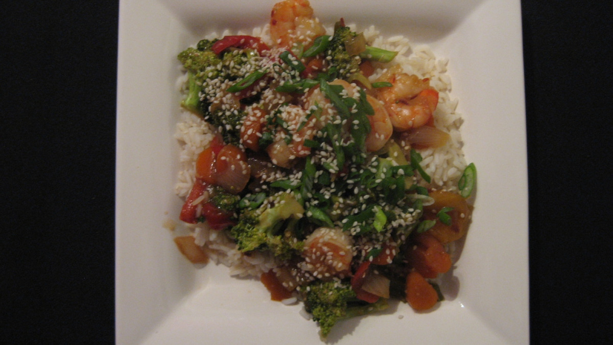 Stir-Fried Shrimp with Broccoli and Red Bell Peppers