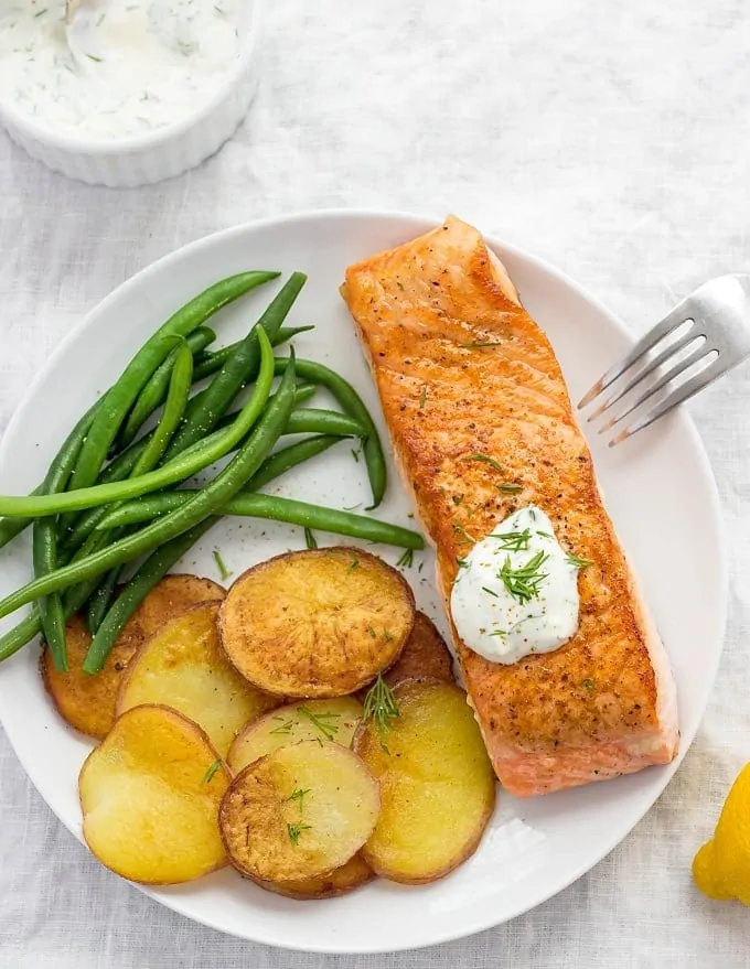 Pan-Seared Salmon with Roasted Potatoes and Green Beans
