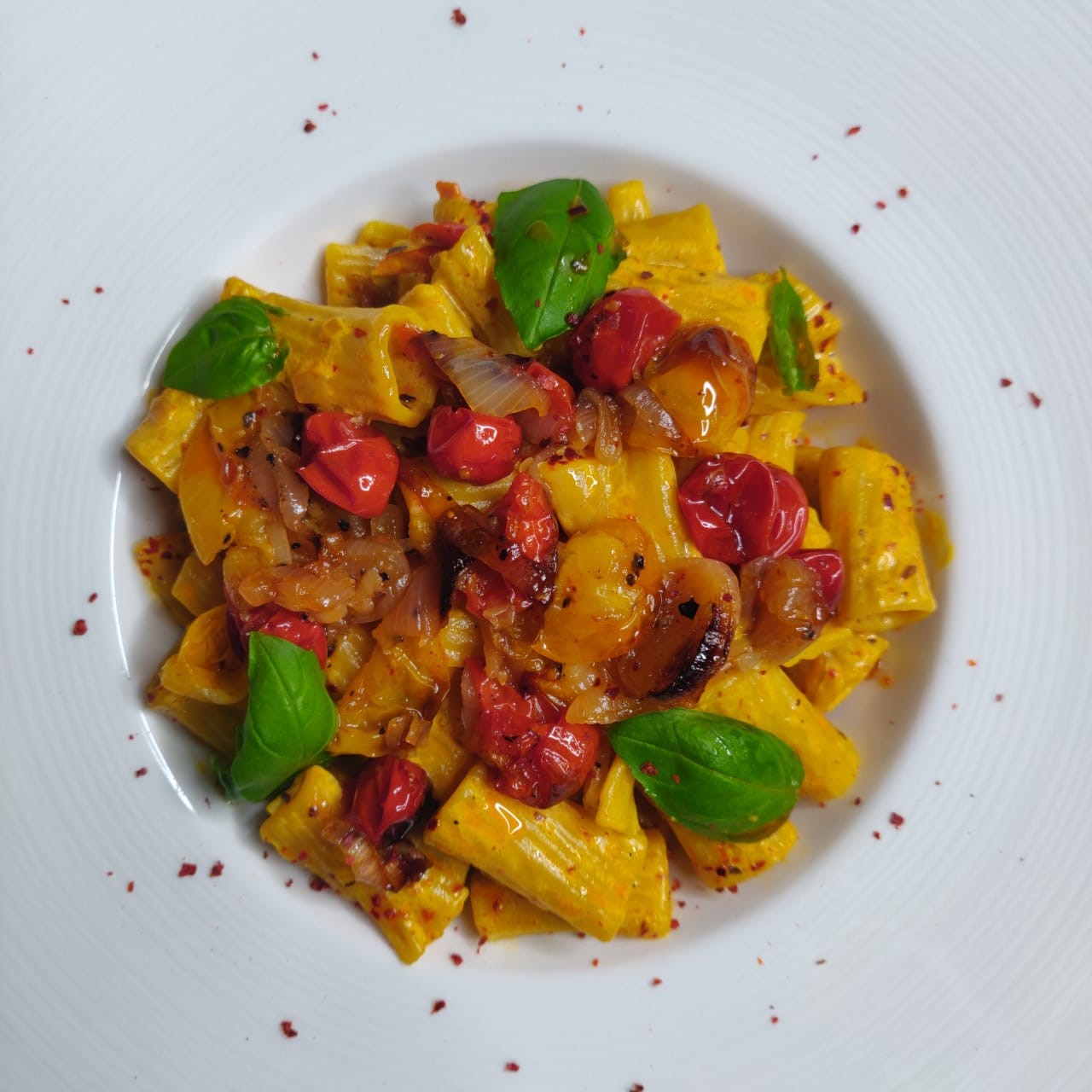 Saffron-Infused Pasta with Cherry Tomatoes