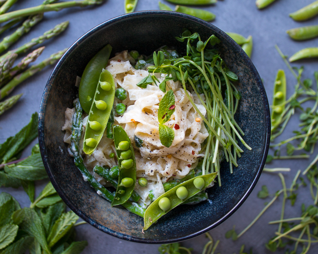 Fresh Basil and Pea Shoot Pasta