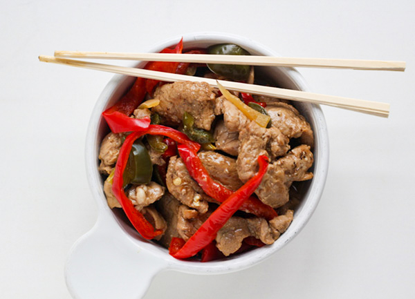 Hunan Pork Stir-fry with Green Peppers and Dried Chilies