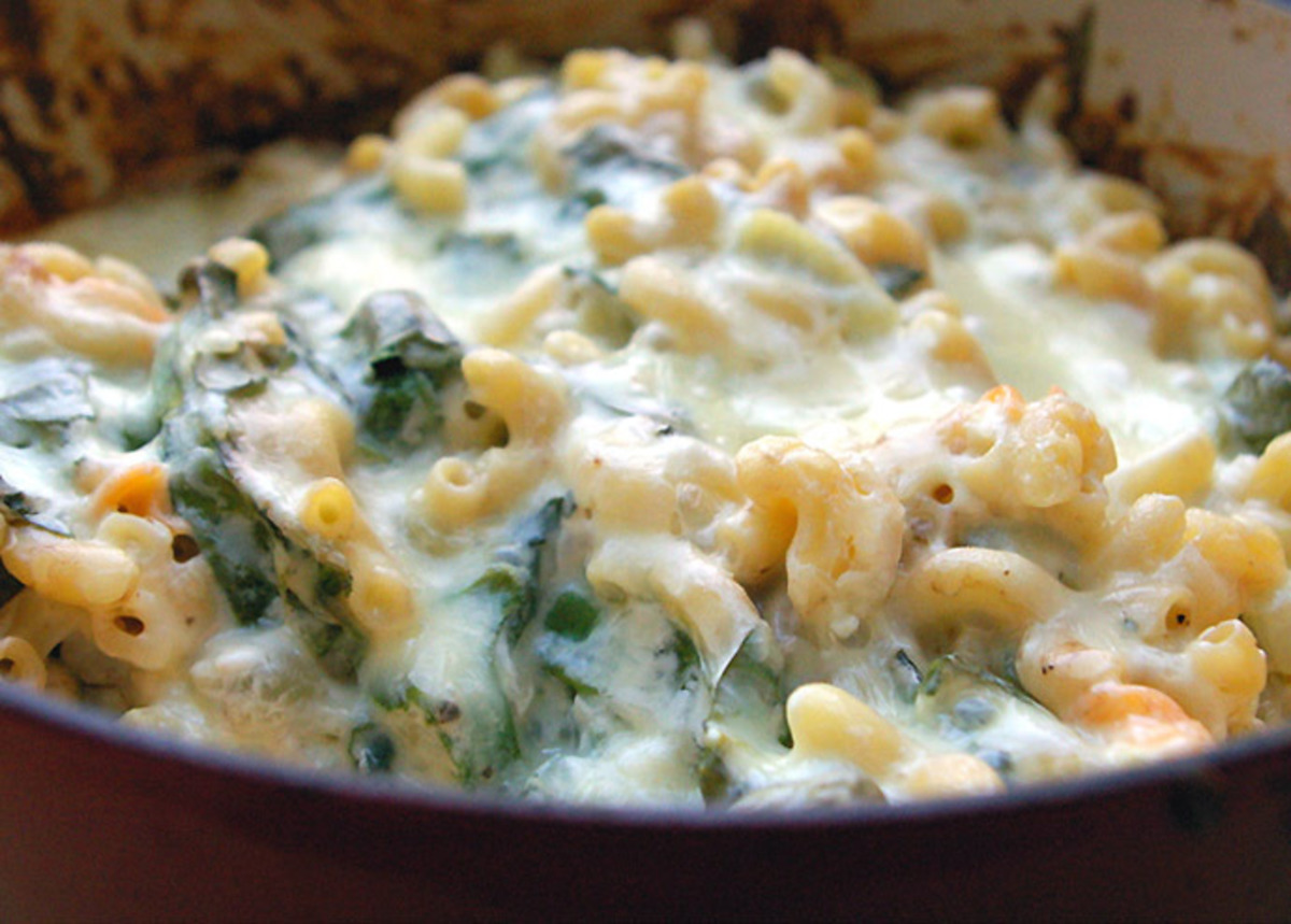 Baked Macaroni and Spinach Casserole