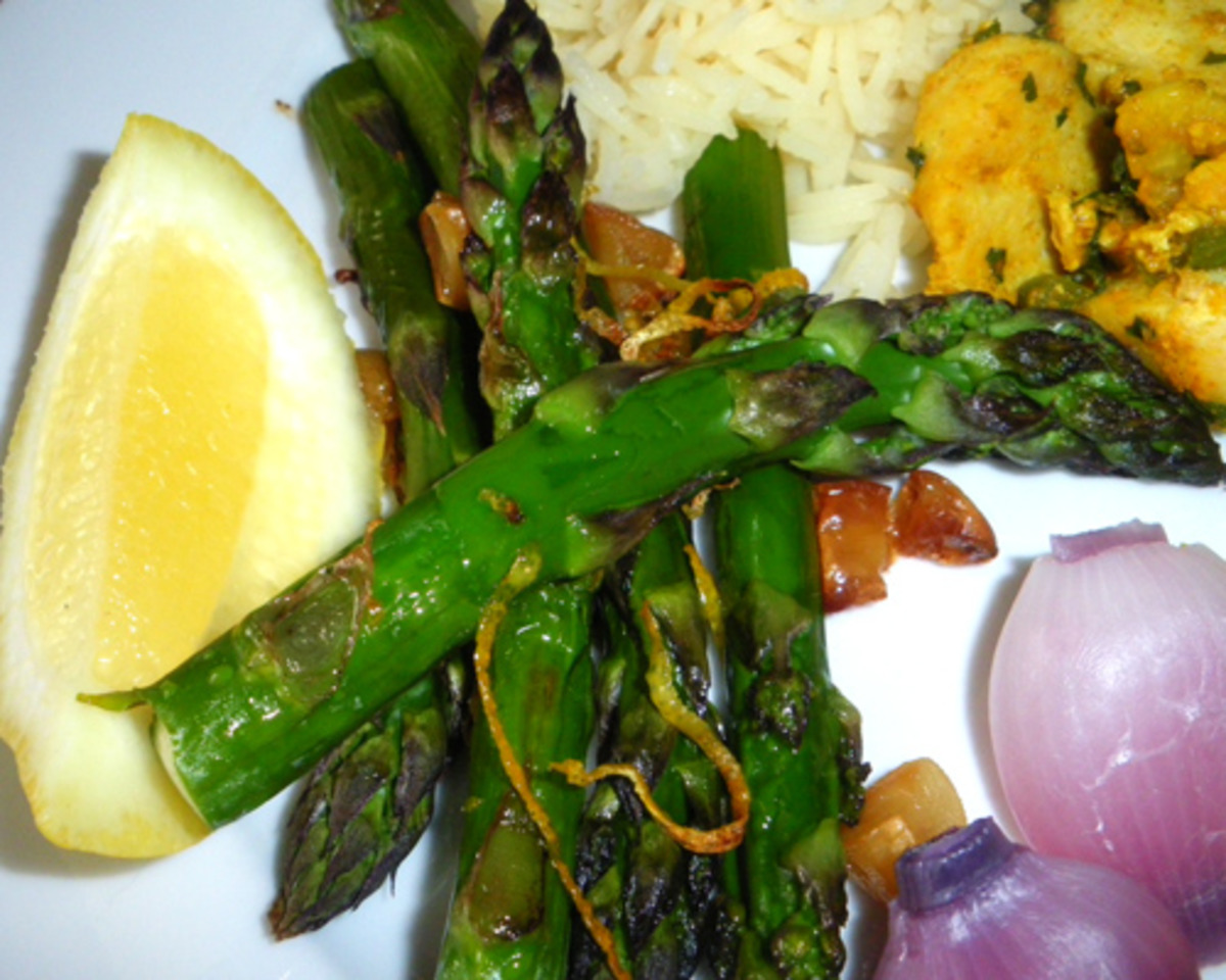 Pan-Seared Asparagus with Lemon Zest and Almonds